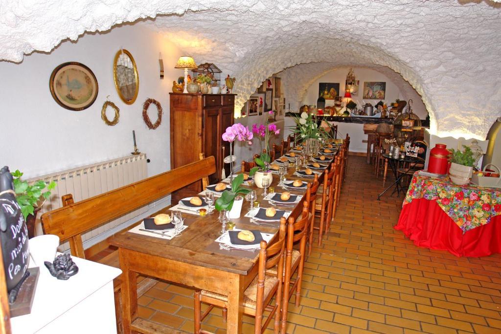Le Relais Des Vaudois Freissinieres Exterior photo
